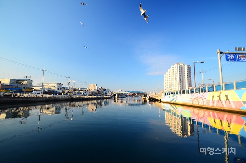 2014년 개통된 포항운하가 2회 연속 '한국 관광 100선'에 이름을 올렸다. 사진 / 노규엽 기자