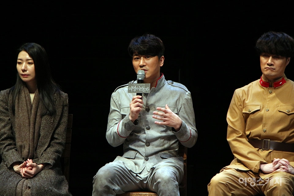 뮤지컬 '여명의 눈동자' 주연들. 왼쪽부터 김지현, 박민성, 김수용 배우. 사진 / 김세원 기자