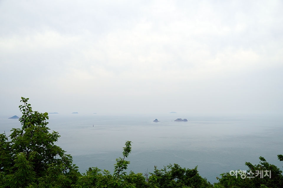 맑은 날에는 전망대에서 인천까지 보인다. 사진 / 김세원 기자