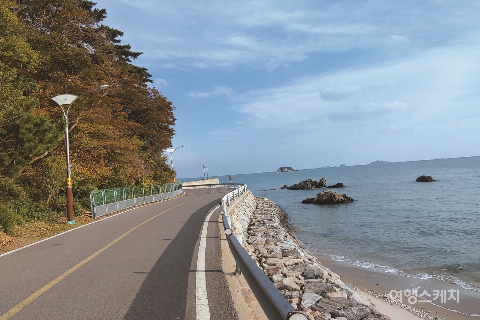 자월도 해안선은 20km 남짓인데 여행객이 접근할 수 있는 아름다운 해변이 18곳 있다. 사진/ 박상대 기자