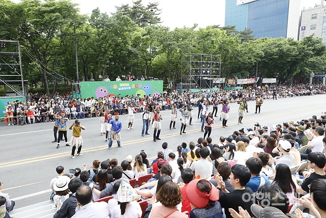 올해 페스티벌은 '신난Day, 힘난Day'를 슬로건으로 개최된다. 사진 / 대구예총