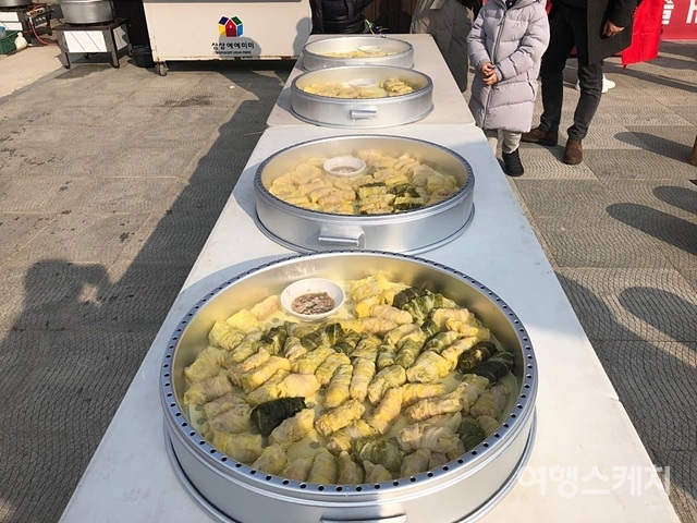 '숭채만두' 만들기, 황금찐빵을 찾아라 등 겨울 먹거리와 관련한 다양한 프로그램이 진행된다. 사진 / 완주신활력플러스사업단