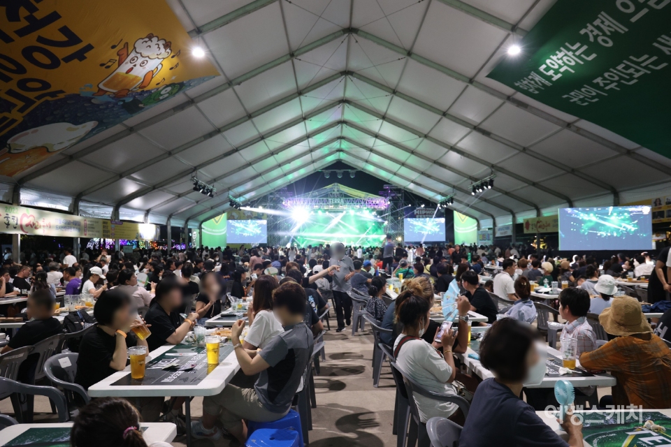 8월 1일부터 6일까지 6일간 제7회 홍천강 별빛음악 맥주축제가 펼쳐진다. 사진 / 홍천문화재단