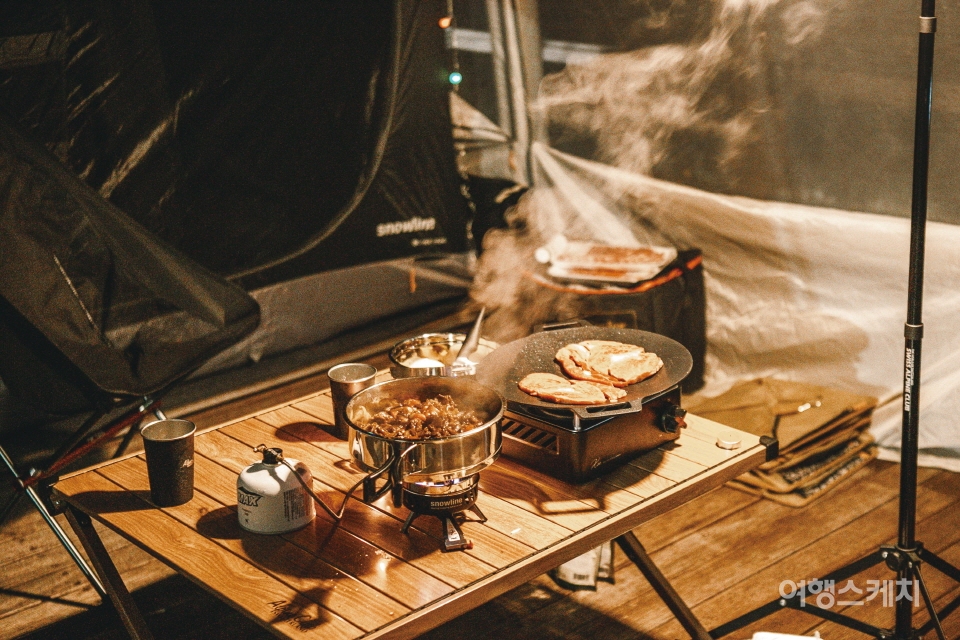 캠핑의 참맛은 직접 만든 맛있는 요리! 사진 / 민다엽 기자