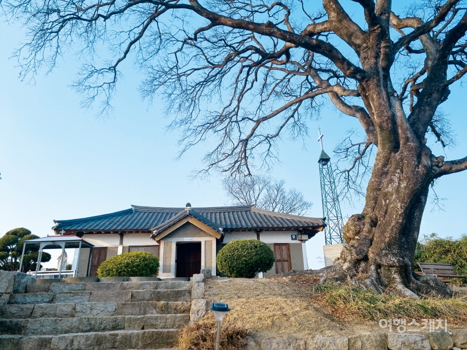 밀양시 하남읍 명례안길 44-1에 있는 명례성당도 성지이다. 사진 / 박상대 기자